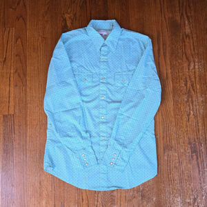 Wrangler Men's Wrancher Shirt. Size Medium.